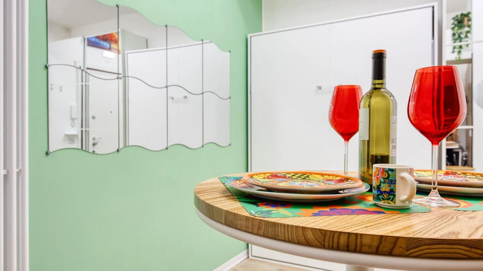 Lovely Petit Suite - Milano Centro Lägenhet