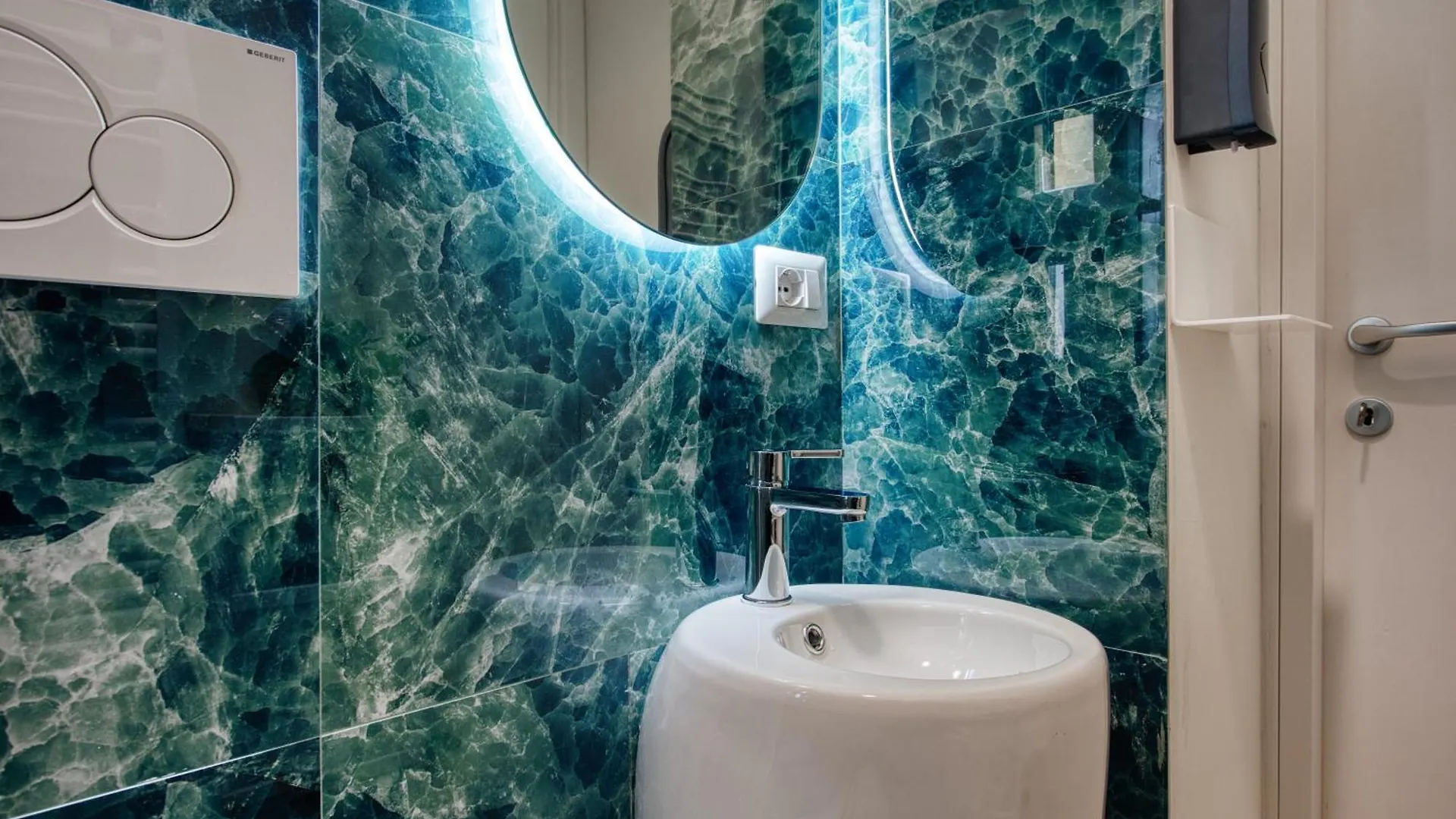 Apartment Lovely Petit Suite - Milano Centro